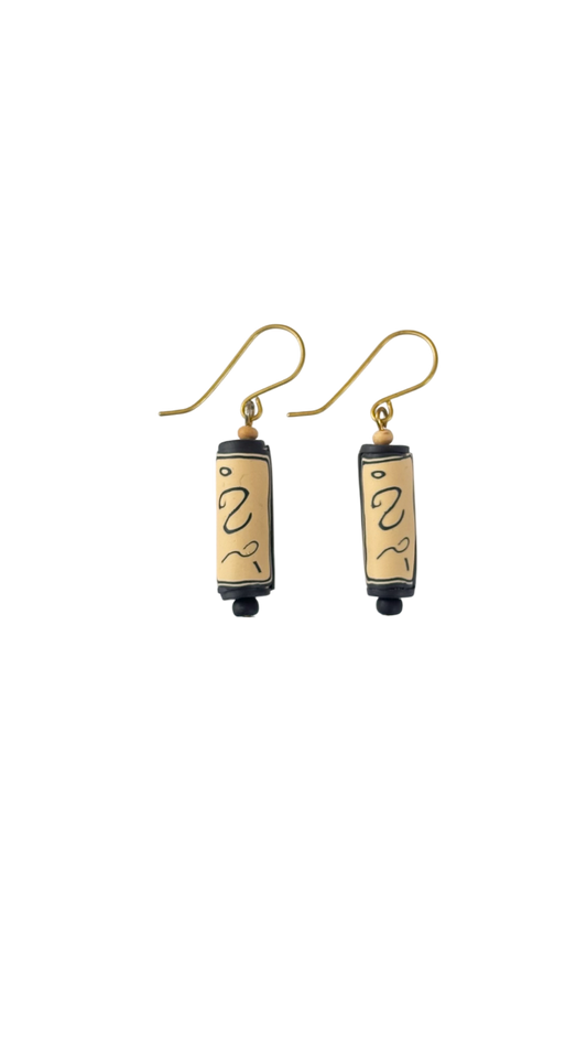 Kynom Earring